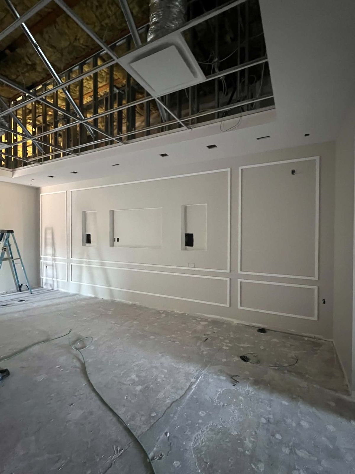 Wainscot panel wall